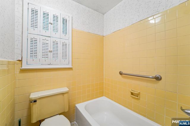 41-57 Rys, Fair Lawn, NJ 07410
