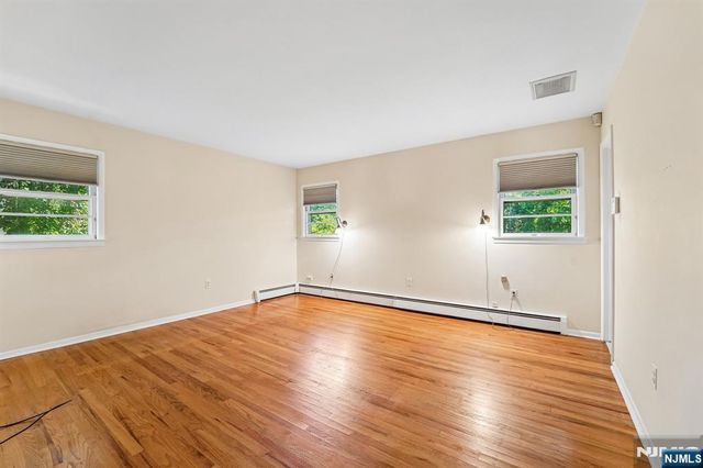 41-57 Rys, Fair Lawn, NJ 07410