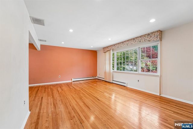 41-57 Rys, Fair Lawn, NJ 07410