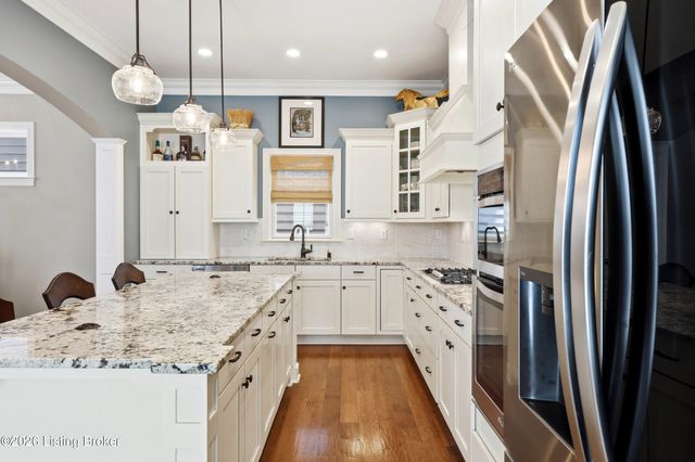 9309 Bergamot Dr, Prospect, KY 40059