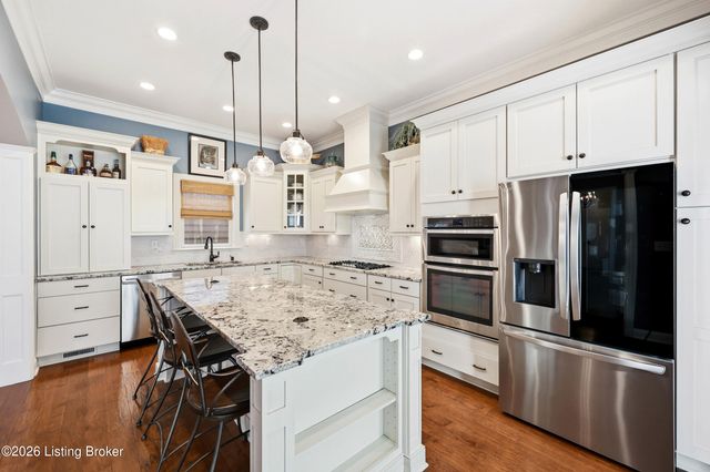 9309 Bergamot Dr, Prospect, KY 40059