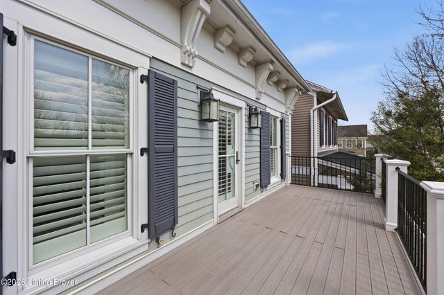 9309 Bergamot Dr, Prospect, KY 40059