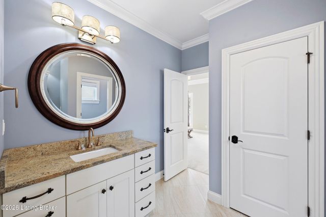 9309 Bergamot Dr, Prospect, KY 40059