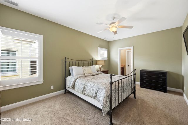 9309 Bergamot Dr, Prospect, KY 40059