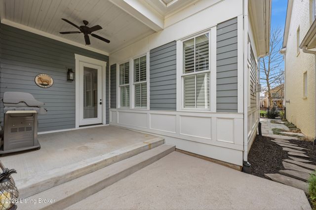 9309 Bergamot Dr, Prospect, KY 40059