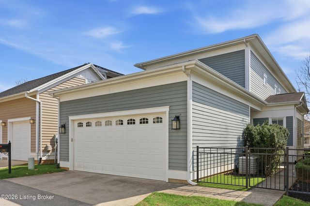 9309 Bergamot Dr, Prospect, KY 40059