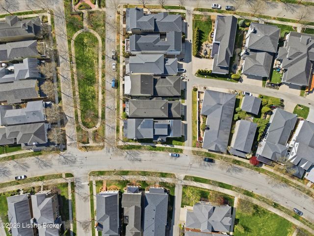 9309 Bergamot Dr, Prospect, KY 40059