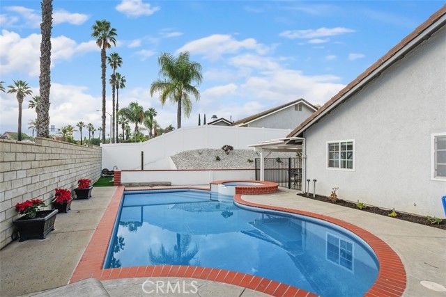 896 Monarch, Corona, CA 92879