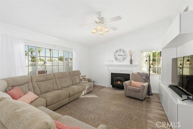 896 Monarch, Corona, CA 92879