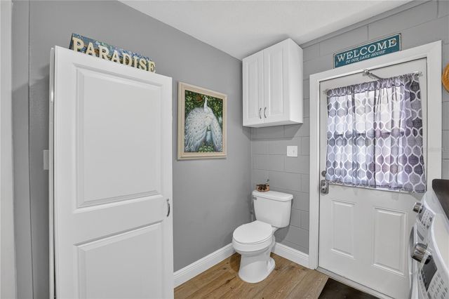 28050 LOIS DRIVE, Tavares, FL 32778