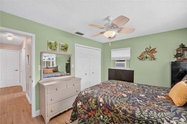 28050 LOIS DRIVE, Tavares, FL 32778
