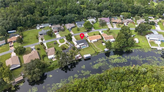 28050 LOIS DRIVE, Tavares, FL 32778