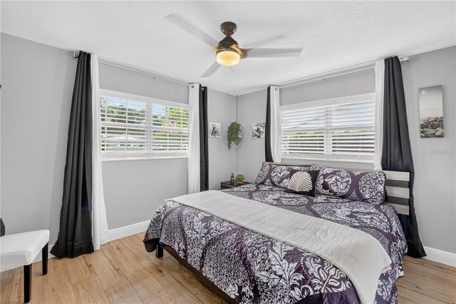 28050 LOIS DRIVE, Tavares, FL 32778