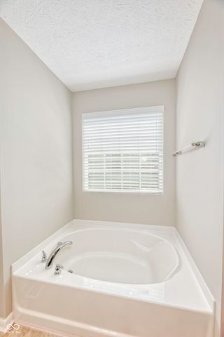 18184 Sadie Lane, Westfield, IN 46062