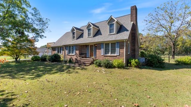 7 Scott Orchard Rd, Taft, TN 38488