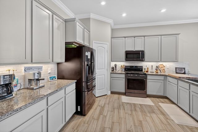 6801 Baron Dr, Midland, TX 79705