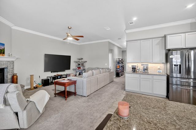 6801 Baron Dr, Midland, TX 79705