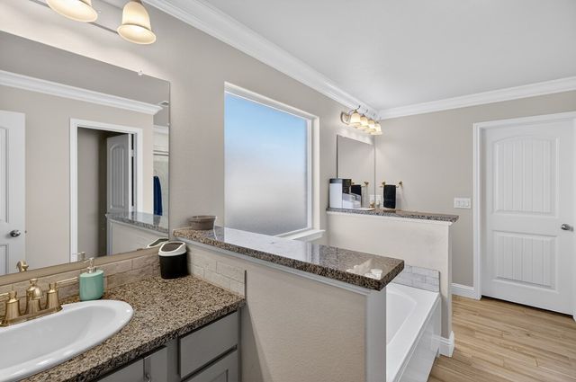 6801 Baron Dr, Midland, TX 79705