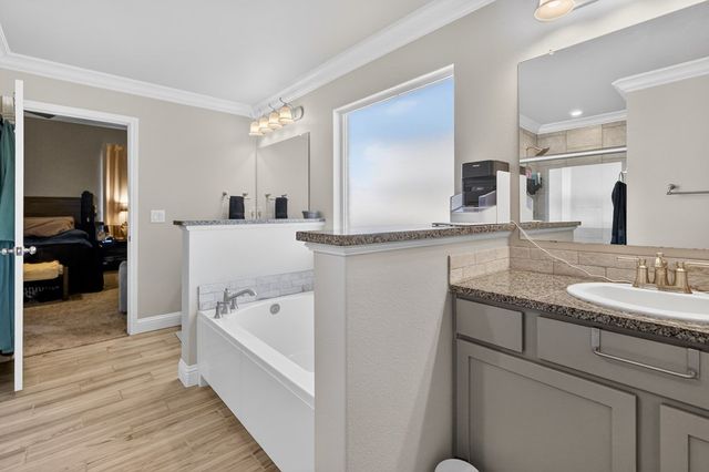 6801 Baron Dr, Midland, TX 79705