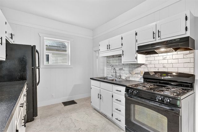 842 Hall Street, Grand Rapids, MI 49507