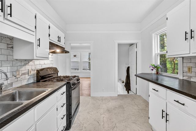 842 Hall Street, Grand Rapids, MI 49507
