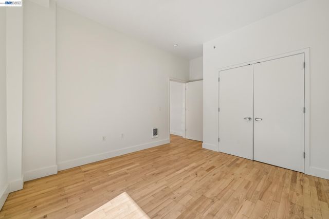 2300 Broadway 4, Oakland, CA 94612