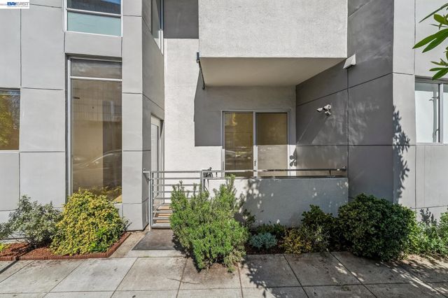 2300 Broadway 4, Oakland, CA 94612