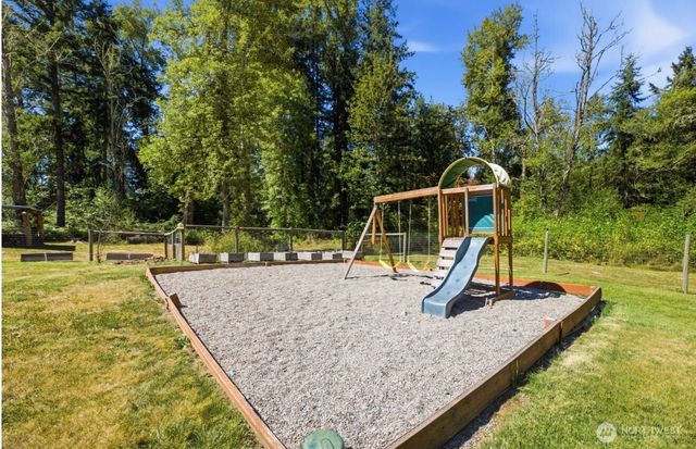 32503 Webster Road E, Eatonville, WA 98328