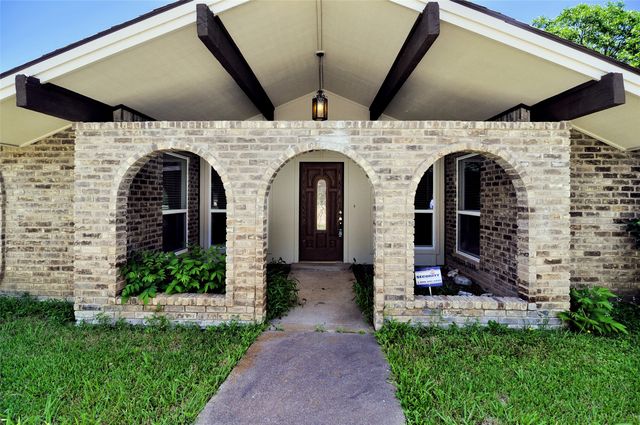 6709 Santiago Avenue, Fort Worth, TX 76133