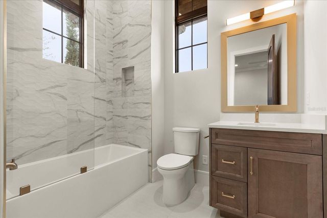 16001 VOLTERRA POINT, Bella Collina, FL 34756