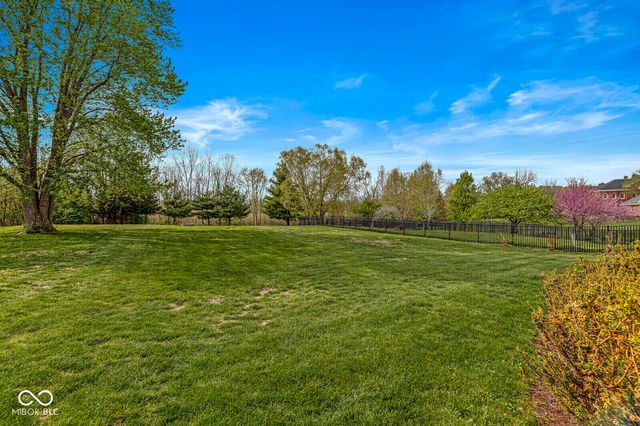 5710 Lawton Loop West Drive, Indianapolis, IN 46216
