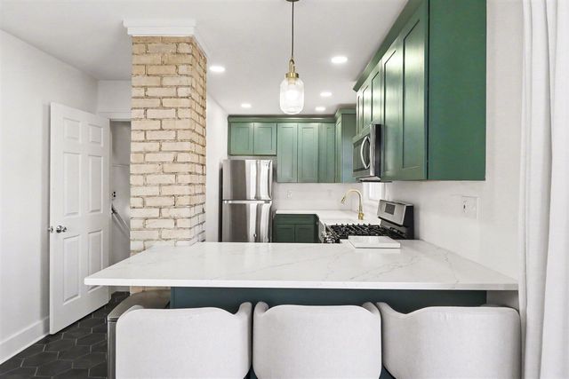 1020 Mclean Avenue, Royal Oak, MI 48067