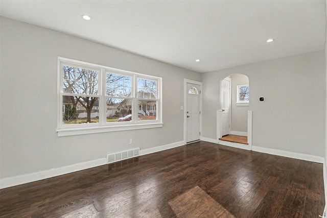 1020 Mclean Avenue, Royal Oak, MI 48067