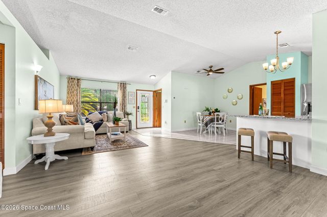 507 Vin Rose Circle SE, Palm Bay, FL 32909