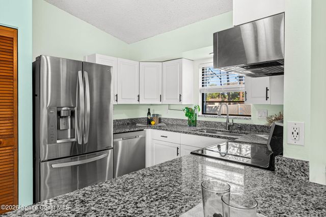 507 Vin Rose Circle SE, Palm Bay, FL 32909