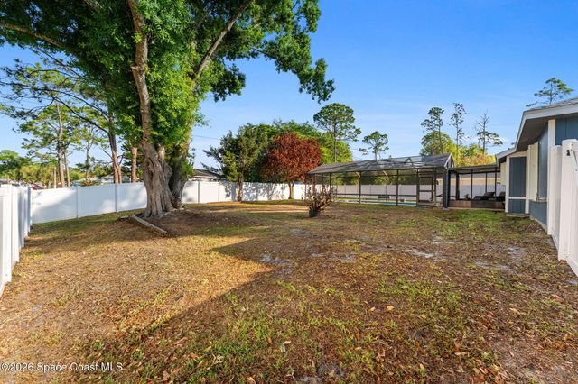 507 Vin Rose Circle SE, Palm Bay, FL 32909