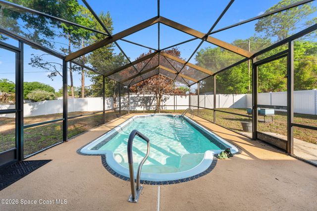 507 Vin Rose Circle SE, Palm Bay, FL 32909