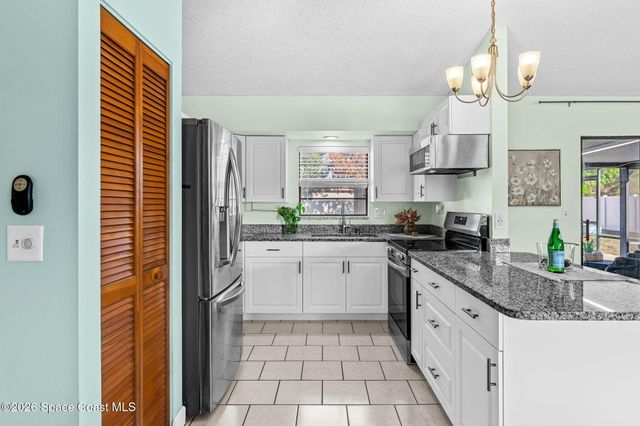 507 Vin Rose Circle SE, Palm Bay, FL 32909