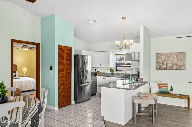 507 Vin Rose Circle SE, Palm Bay, FL 32909