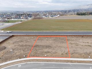 645 E 2475 N # 6, North Logan, UT 84341