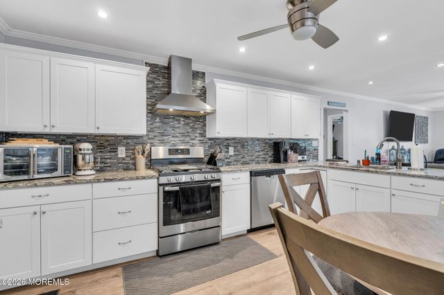 77 Lighthouse Drive, Manahawkin, NJ 08050