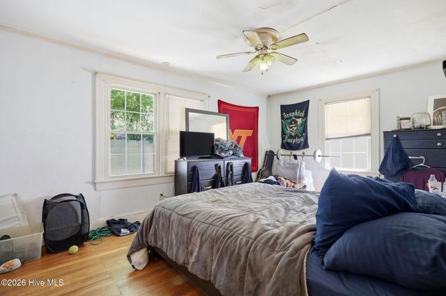 700 Johnston Street, Greenville, NC 27858