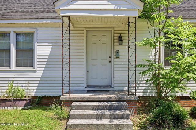 700 Johnston Street, Greenville, NC 27858