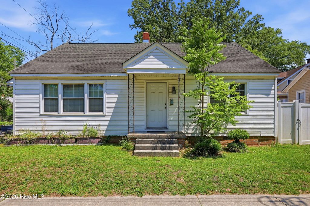 700 Johnston Street, Greenville, NC 27858