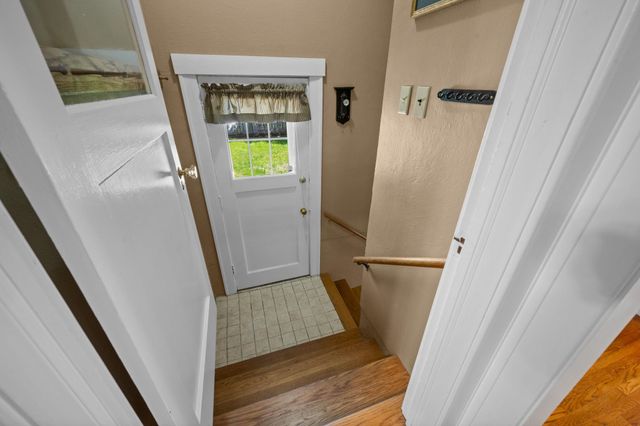 3408 N Lidgerwood St, Spokane, WA 99207