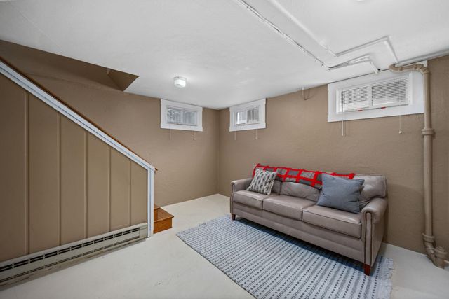 3408 N Lidgerwood St, Spokane, WA 99207