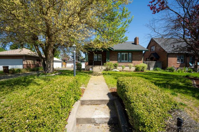 3408 N Lidgerwood St, Spokane, WA 99207