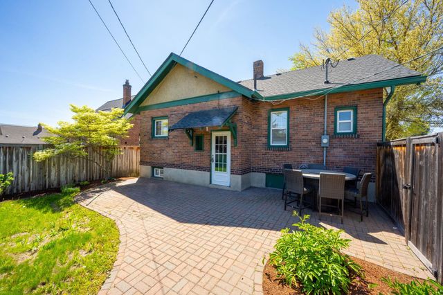 3408 N Lidgerwood St, Spokane, WA 99207