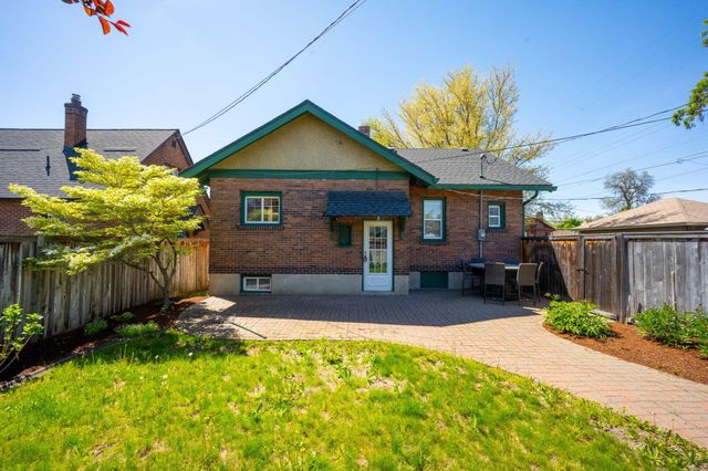 3408 N Lidgerwood St, Spokane, WA 99207