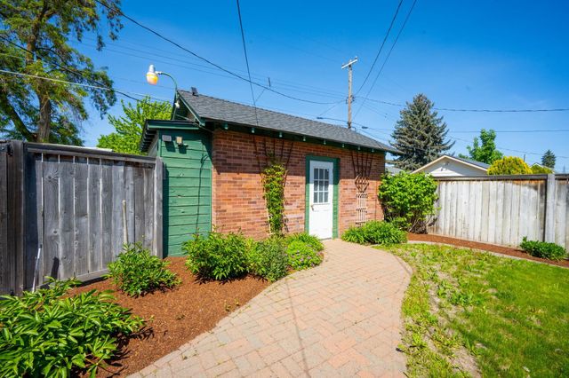 3408 N Lidgerwood St, Spokane, WA 99207